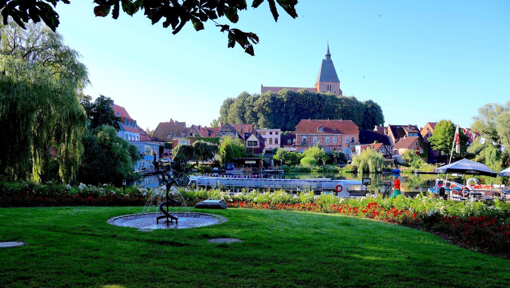 Seidenstrasse Pension Hotel Mölln Екстериор снимка